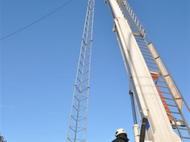 B-EARS Amateur Antennas Brabant-Wallon - Elevator
