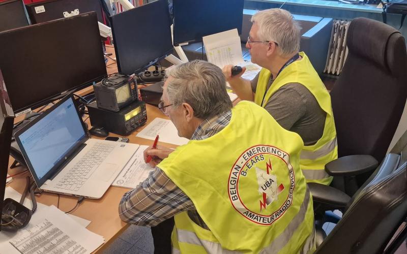 ON4KCN Etienne ON8LEB Etienne of 112 HAInaut, November 19, 2022